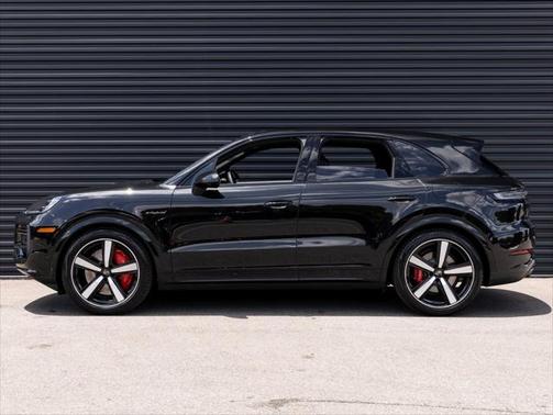 2025 Porsche Cayenne E-Hybrid S