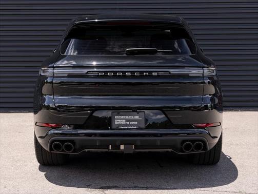 2025 Porsche Cayenne E-Hybrid S