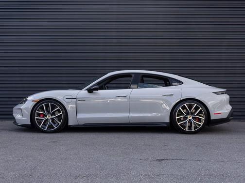 2025 Porsche Taycan GTS
