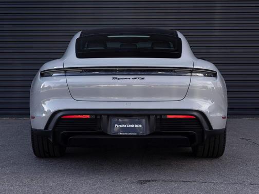 2025 Porsche Taycan GTS