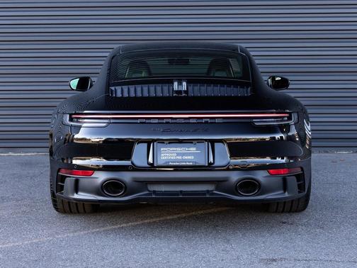 2024 Porsche 911 Carrera GTS