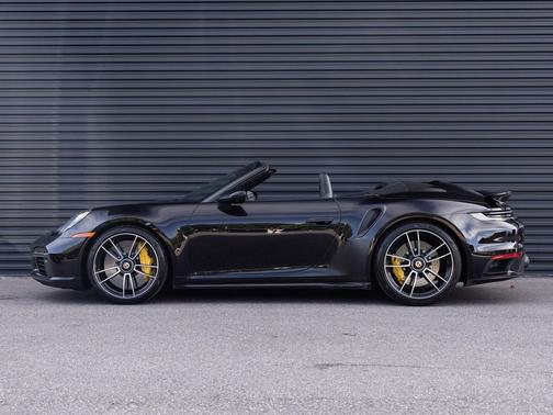 2021 Porsche 911 Turbo S
