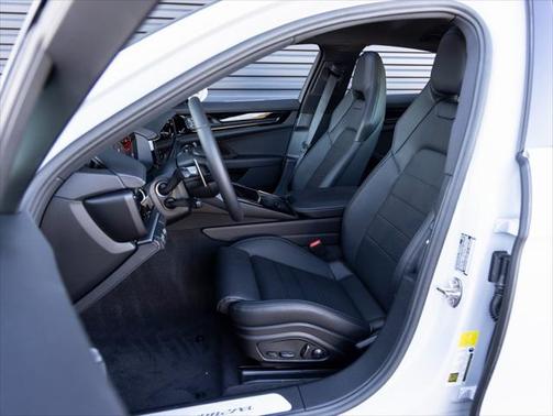2025 Porsche Panamera