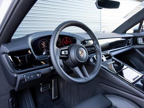 2025 Porsche Panamera