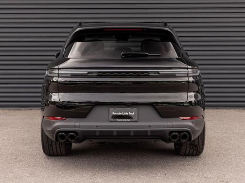 Chromite Black Metallic 2026 Porsche Cayenne Cayenne