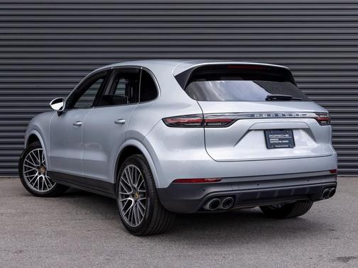 2021 Porsche Cayenne Base