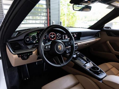 2020 Porsche 911 Carrera S