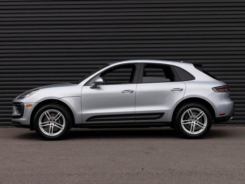 2025 Porsche Macan 
