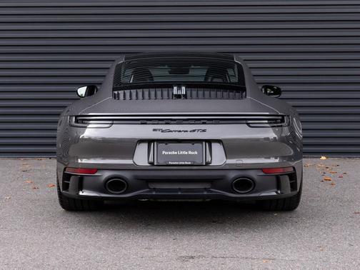 2024 Porsche 911 Carrera GTS