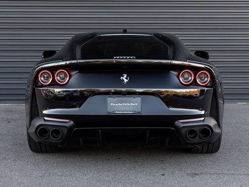 2018 Ferrari 812 Superfast Base