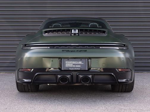 Oak Green Metallic Neo 2026 Porsche 911 Targa 4 GTS