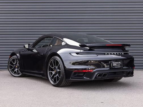 2025 Porsche 911 Turbo S