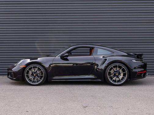 2025 Porsche 911 Turbo S