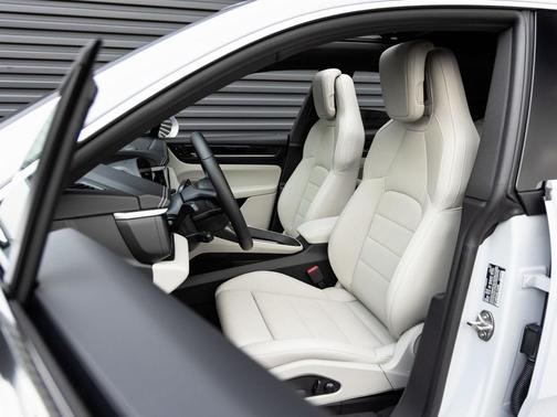 2025 Porsche Macan 4S