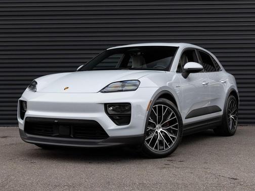 2025 Porsche Macan 4S