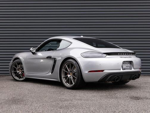 GT Silver Metallic 2022 Porsche 718 Cayman GTS 4.0