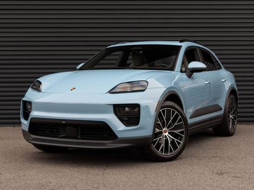 Frozen Blue Metallic 2026 Porsche Macan Macan Electric 4
