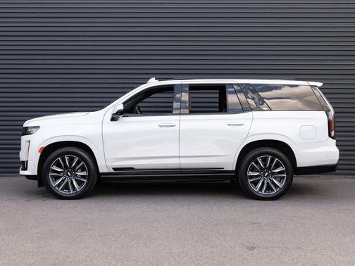 Crystal White Tricoat 2022 Cadillac Escalade Sport