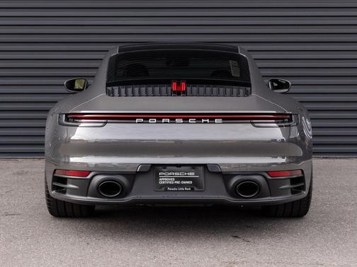 2024 Porsche 911 Carrera