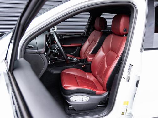 2024 Porsche Macan Macan
