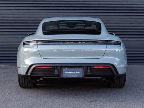 2025 Porsche Taycan Base