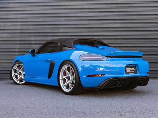 Shark Blue 2025 Porsche 718 Spyder RS