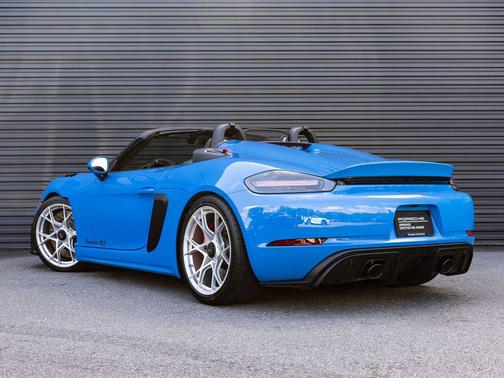 Shark Blue 2025 Porsche 718 Spyder RS