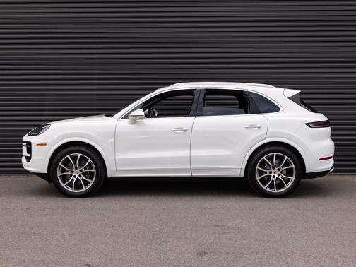 White 2025 Porsche Cayenne Cayenne