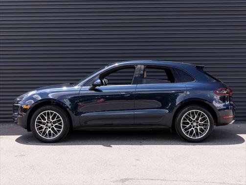 2018 Porsche Macan Base