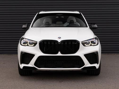 2022 BMW X5 M Base