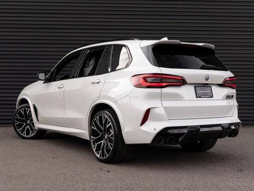 2022 BMW X5 M Base