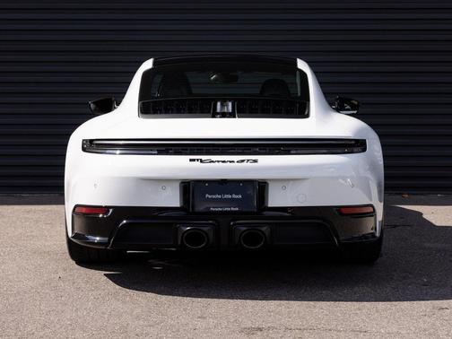 2025 Porsche 911 Carrera GTS