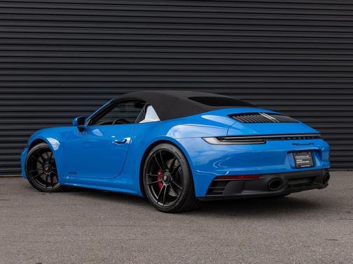 2023 Porsche 911 Carrera GTS