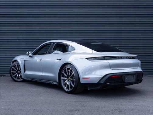 2020 Porsche Taycan Turbo