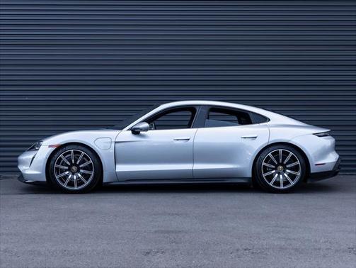 2020 Porsche Taycan Turbo