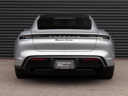 2020 Porsche Taycan Turbo
