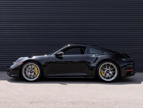 2022 Porsche 911 Turbo S