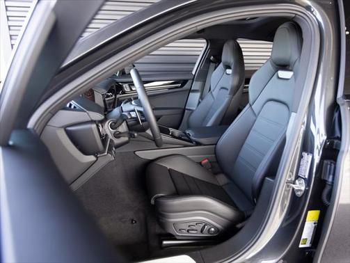 2024 Porsche Panamera Base