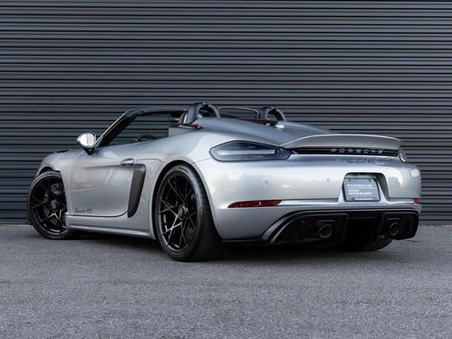 2025 Porsche 718 Spyder RS