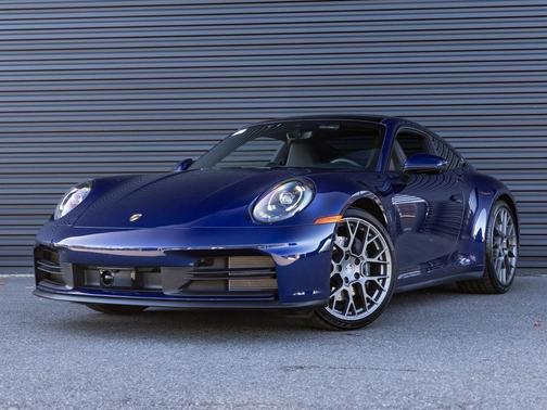 2025 Porsche 911 Carrera