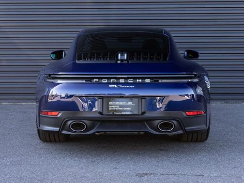 2025 Porsche 911 Carrera
