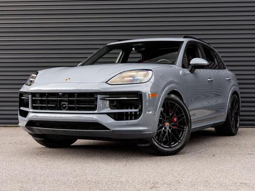 Arctic Grey 2026 Porsche Cayenne GTS