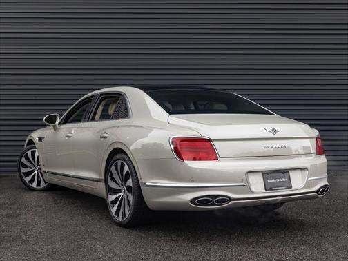 2022 Bentley Flying Spur V8