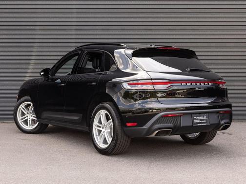 2025 Porsche Macan Macan