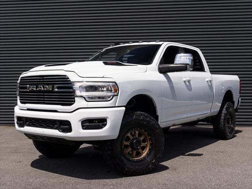2023 RAM 2500 Laramie Crew Cab 4x4 6'4' Box