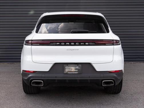 2024 Porsche Cayenne Base