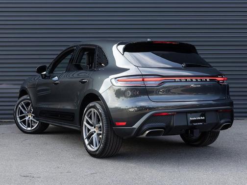 2026 Porsche Macan Macan