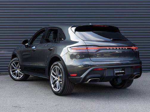Volcano Grey Metallic 2026 Porsche Macan Macan