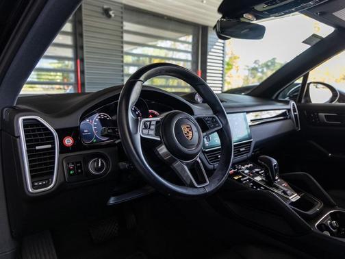 2019 Porsche Cayenne Cayenne