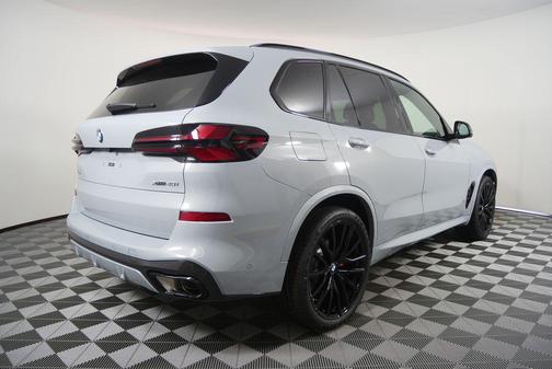 Brooklyn Grey Metallic 2026 BMW X5 xDrive40i